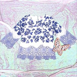 Chico's Women's Blue and White Floral Lace Top Size 0, So Pretty!